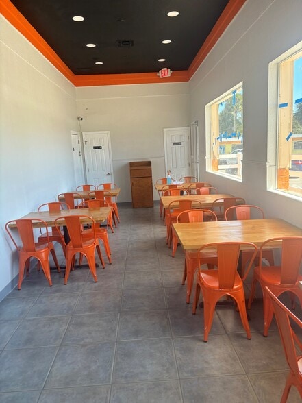 More Photos Of 4989 S Ridgewood Ave, Port Orange Restaurant For Sale