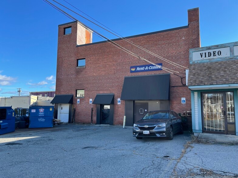 More Photos Of 1237 Main St, West Warwick Storefront Retail Residential For Sale