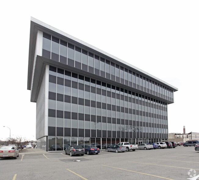 More Photos Of 511 Fort St, Port Huron Office Residential For Sale