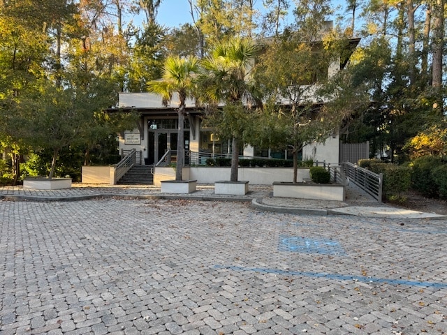 More Photos Of 34 New Orleans Rd, Hilton Head Island Office For Sale