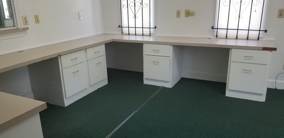 More Photos Of 3076 Campbellton Rd SW, Atlanta Medical For Lease