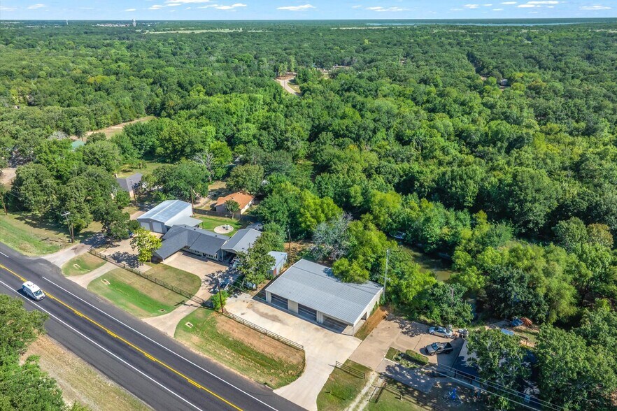 More Photos Of 10015 FM 751, Quinlan Flex For Sale