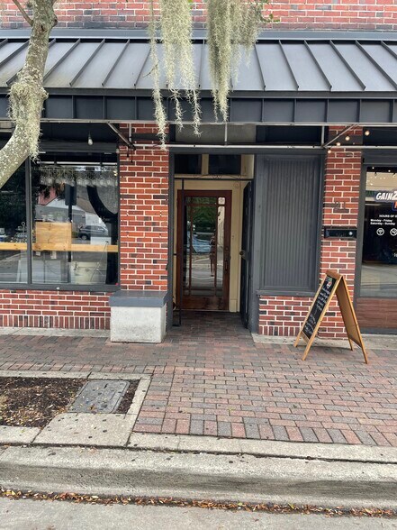 More Photos Of 19 SW 2nd St, Gainesville Office For Lease