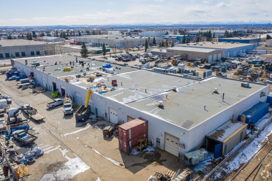 More Photos Of 4380 76th Ave SE, Calgary Manufacturing For Lease