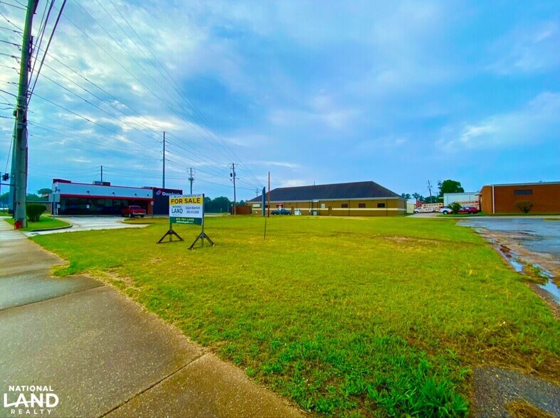 More Photos Of 2523 University E blvd, Tuscaloosa Land For Sale