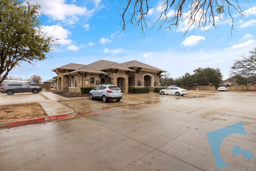 More Photos Of 8821 Davis Blvd, Keller Medical For Sale