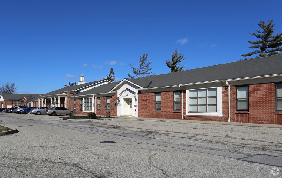Primary Photo Of 17-28 Triangle Park Dr, Cincinnati Office For Lease