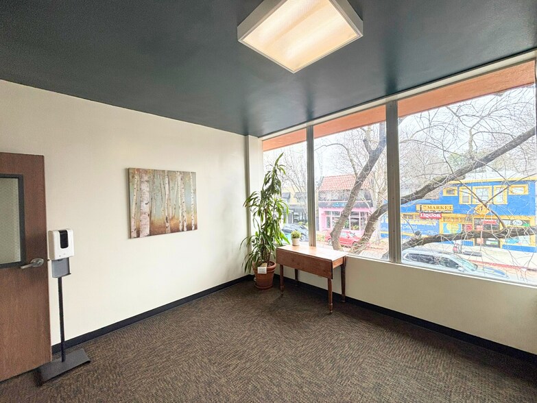 More Photos Of 2530 J St, Sacramento Office For Lease