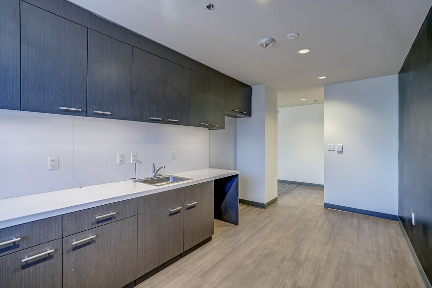 More Photos Of 1101 14th St NW, Washington Office For Lease