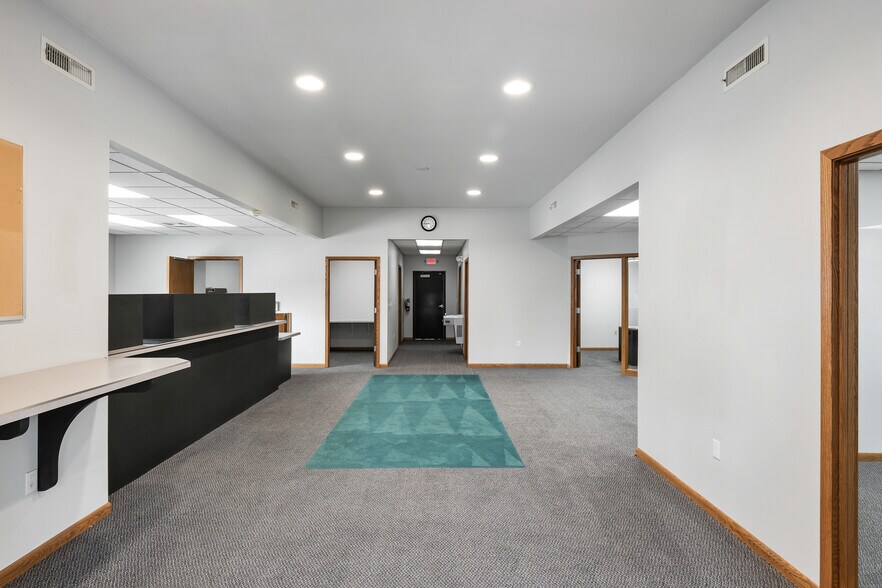 More Photos Of 102 S Woodward St, Brandon Service Station For Sale