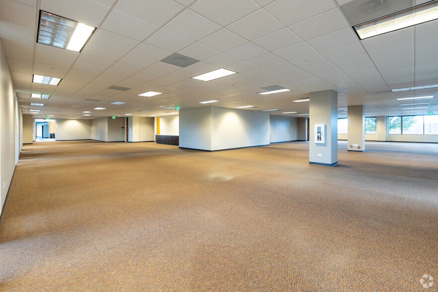 More Photos Of 10475 Park Meadows Dr, Lone Tree Office For Sale