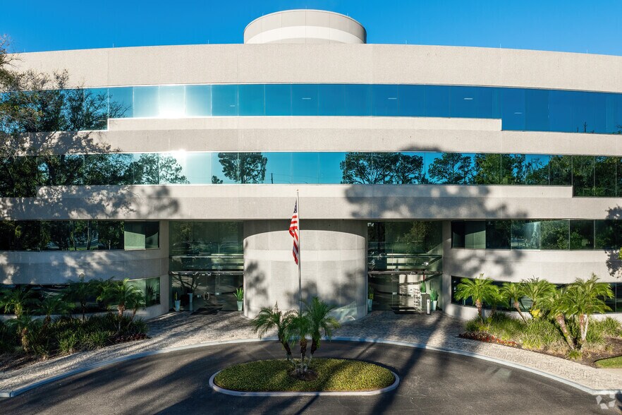 More Photos Of 601 S Lake Destiny Rd, Maitland Unknown For Lease