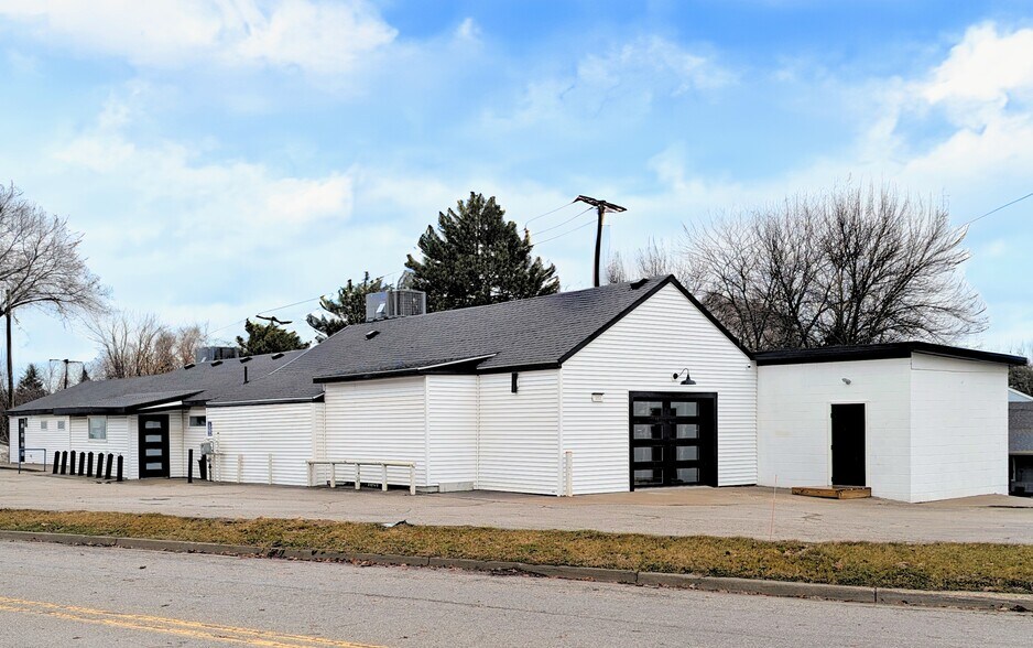Primary Photo Of 102 Ausable State Rd, Bay City Freestanding For Sale