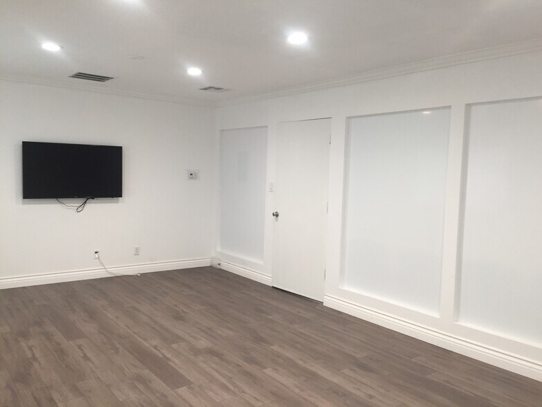 More Photos Of 1351 E Chapman Ave, Fullerton Office For Sale