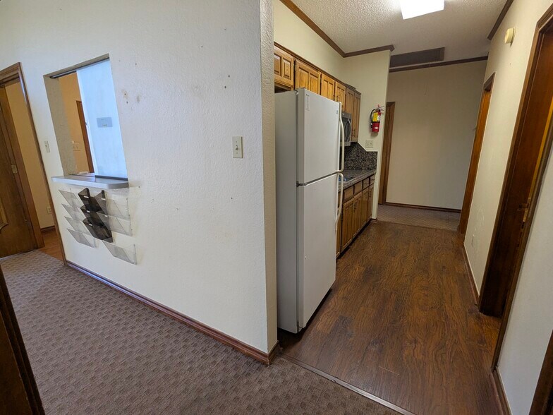 More Photos Of 304 Harwood Rd, Bedford Medical For Lease