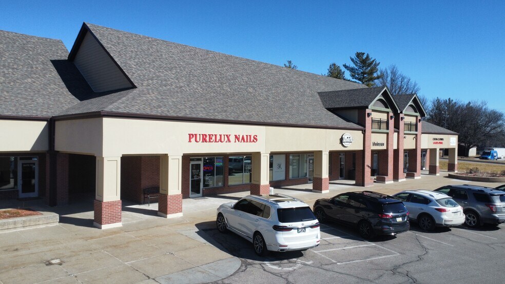 Primary Photo Of 1903 Ep True Pkwy, West Des Moines General Retail For Lease