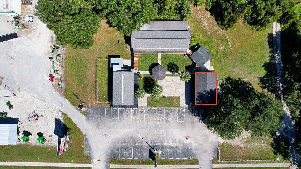 More Photos Of 22287-22299 Cortez Blvd, Brooksville Unknown For Lease