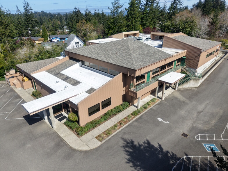 Primary Photo Of 2699 N 17th St, Coos Bay Medical For Sale