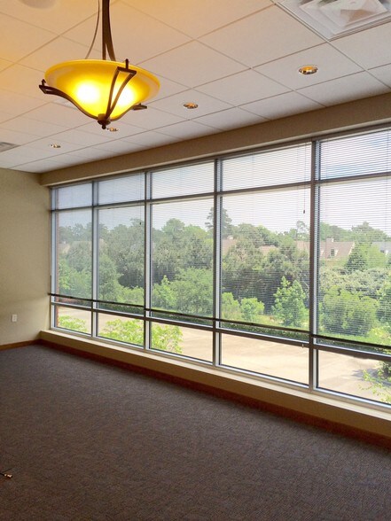 More Photos Of 1838 Sir Tyler Dr, Wilmington Office For Lease