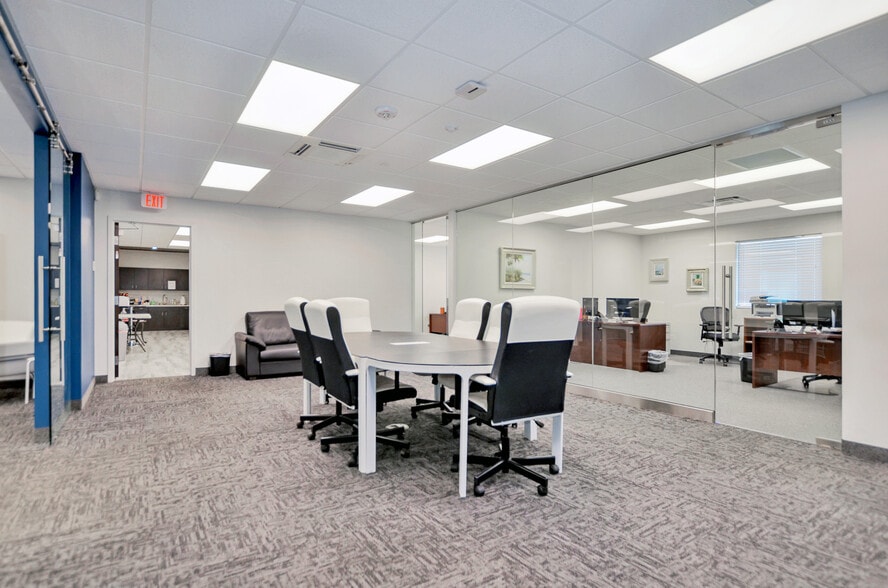 More Photos Of 829 W Martin Luther King Blvd, Tampa Medical For Lease