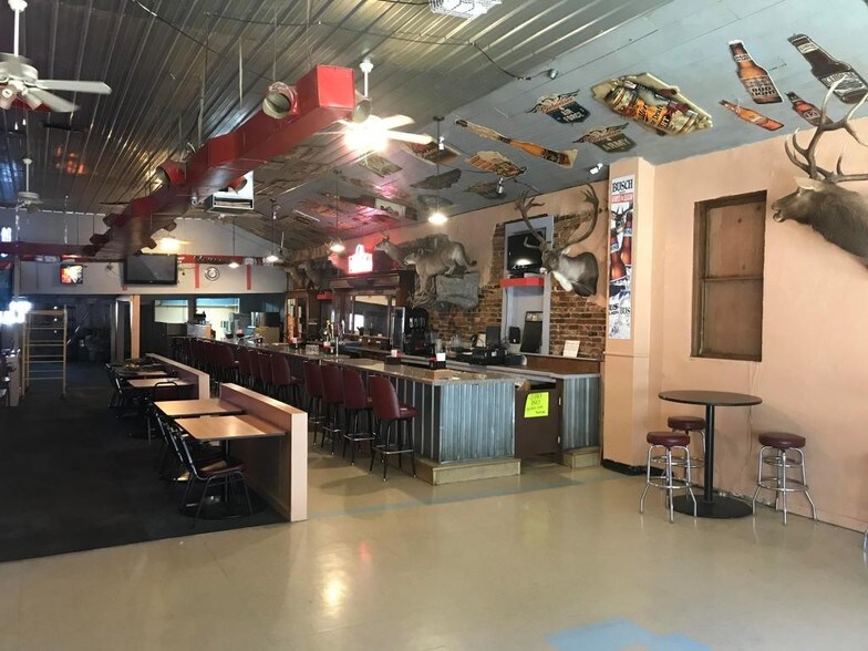 More Photos Of 50 S Main St, Utica Bar For Sale