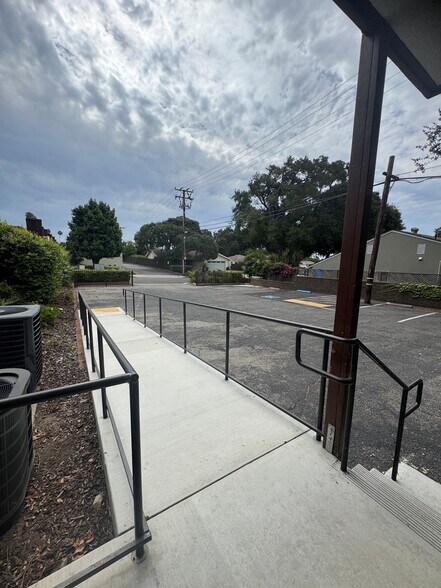More Photos Of 814 W Foothill Blvd, Monrovia Medical For Sale