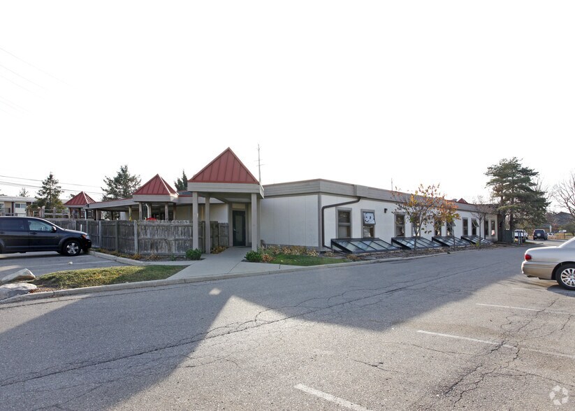 More Photos Of 2111 Golfside Dr, Ypsilanti Office For Lease