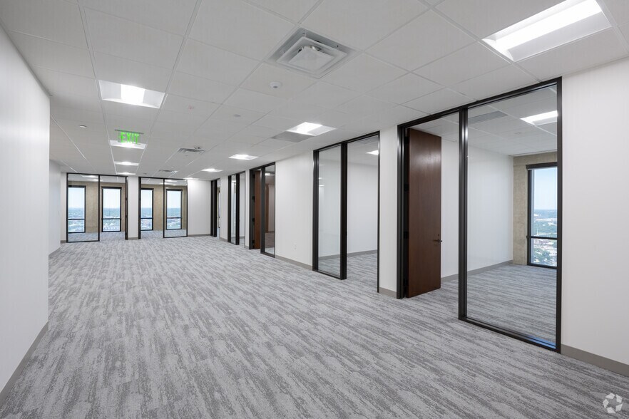 More Photos Of 801 Cherry St, Fort Worth Office For Lease