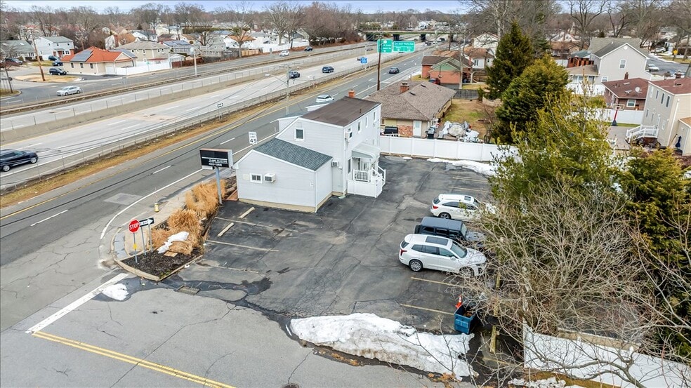 More Photos Of 930 Sunrise Hwy, North Babylon Office For Sale