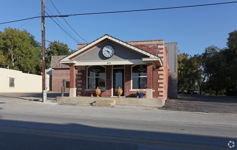 More Photos Of 510 E 135th St, Kansas City Warehouse For Lease
