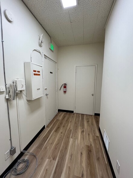 More Photos Of 3611 Main St, Kansas City Office For Lease