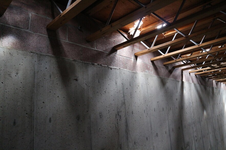 More Photos Of 810 N Cranbrook St, Cranbrook Land For Sale