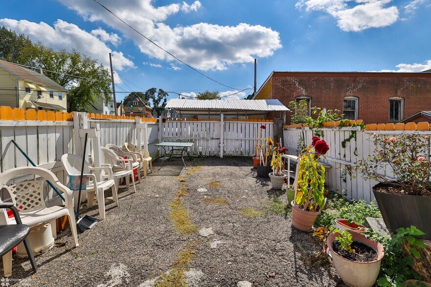 More Photos Of 902 W Wilkes Barre St, Easton Apartments For Sale