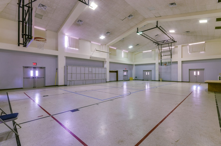 More Photos Of 1411 W Main St, League City Schools For Sale