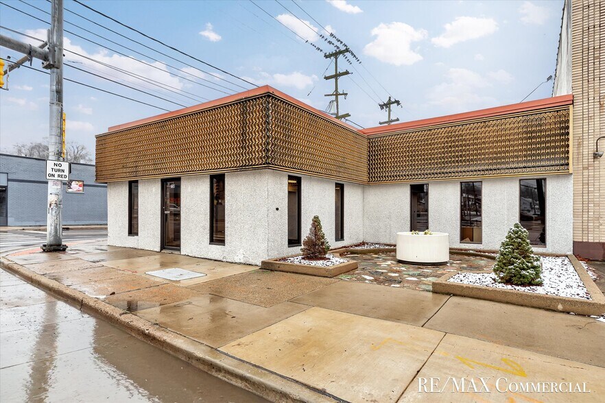 Primary Photo Of 758 Burton St SE, Grand Rapids Office For Sale