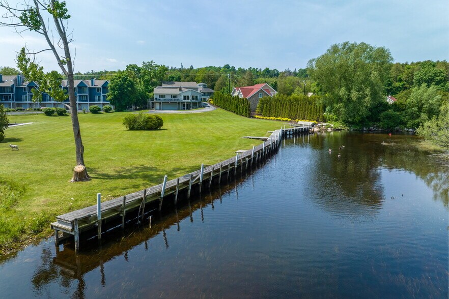 More Photos Of 4084 Main St, Fish Creek Freestanding For Sale