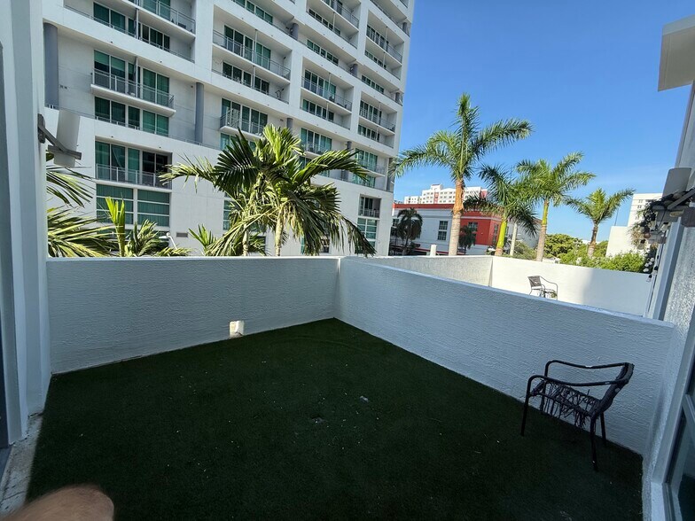 More Photos Of 333 NE 24th St, Miami Office Residential For Lease