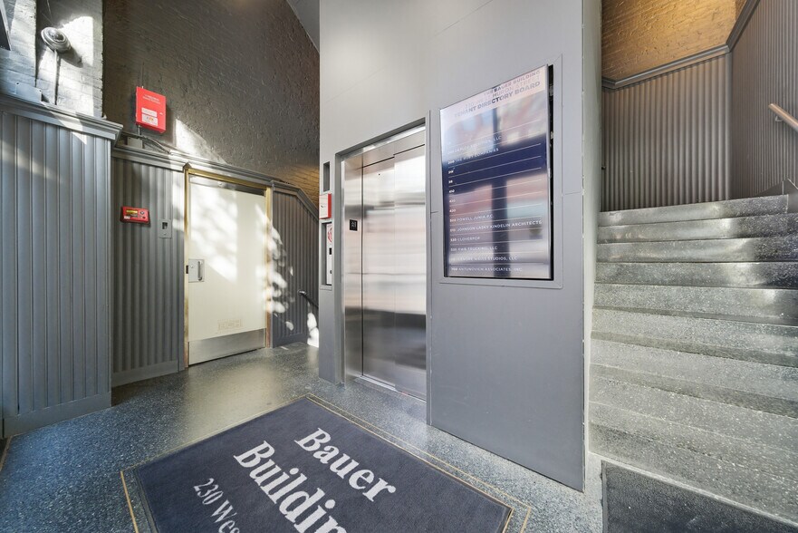 More Photos Of 224-230 W Huron St, Chicago Loft Creative Space For Lease