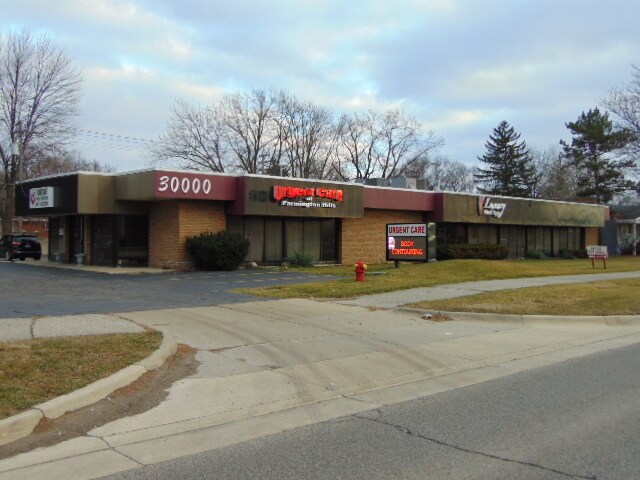 Primary Photo Of 30000 Orchard Lake Rd, Farmington Medical For Sale