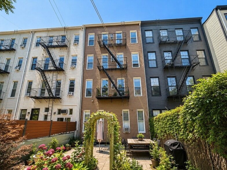 More Photos Of 148 N 9th St, Brooklyn Apartments For Sale