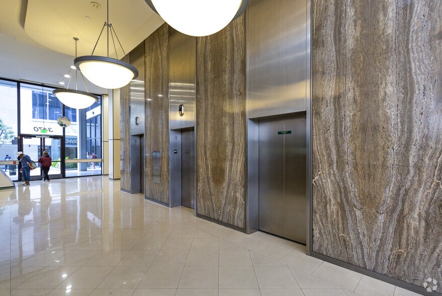 More Photos Of 3470 Wilshire Blvd, Los Angeles Office For Sale