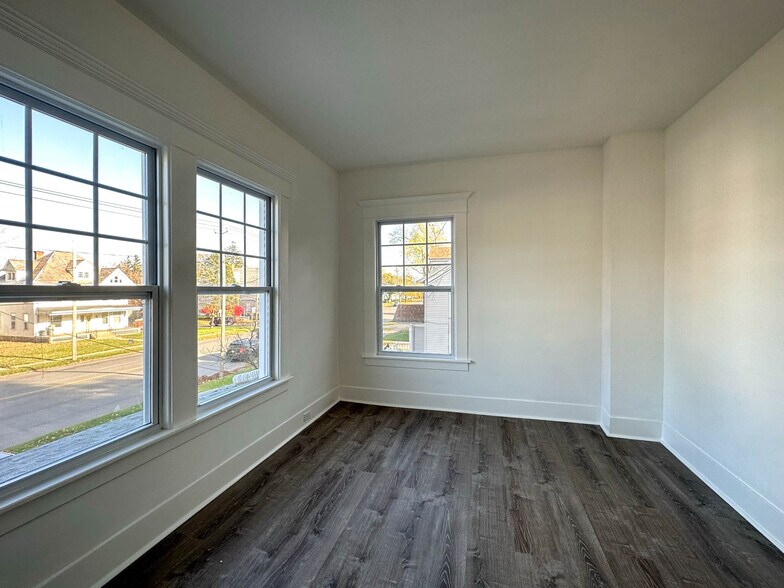 More Photos Of 2505 Genesee St, Utica Medical For Sale