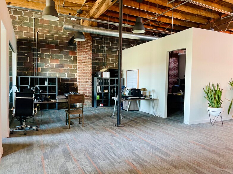 More Photos Of 1720 Cherry St, Kansas City Warehouse For Lease