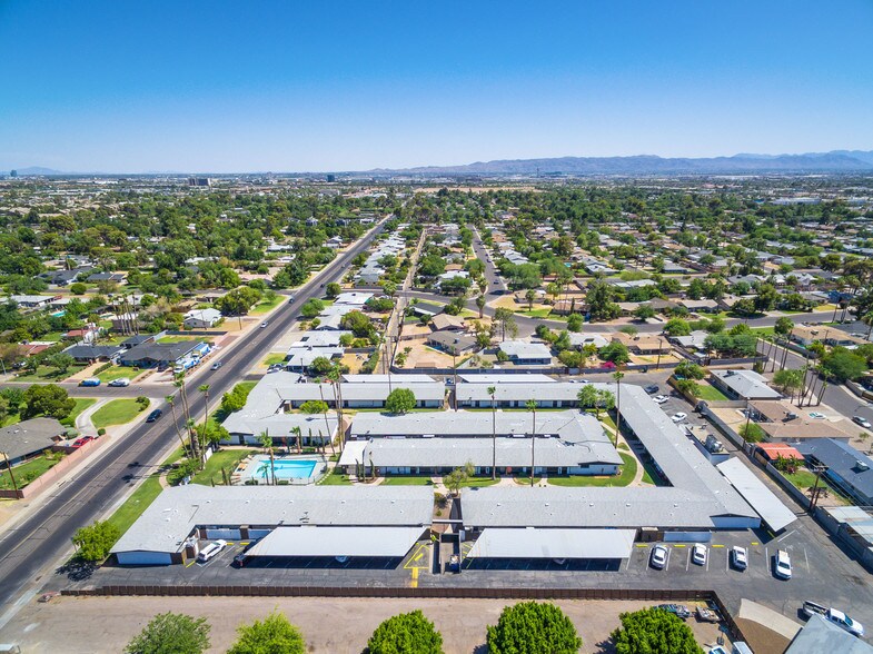 More Photos Of 2620 N 40th St, Phoenix Apartments For Sale