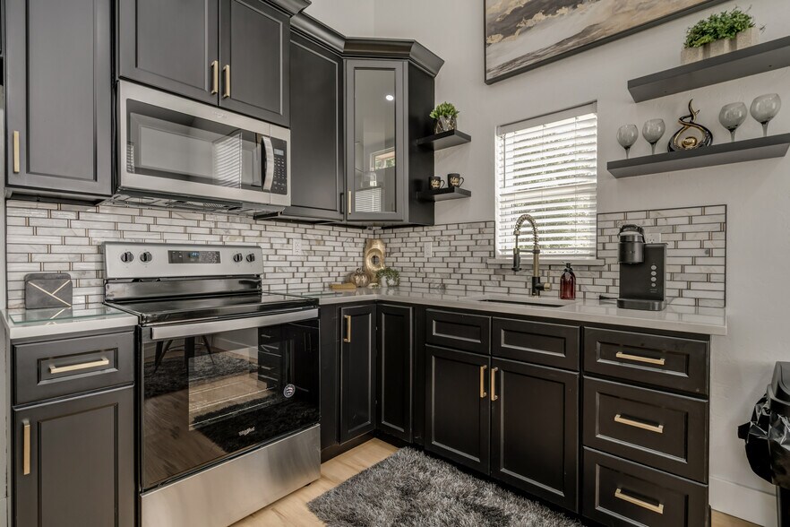 More Photos Of 12204 E County Road 76, Coyle Specialty For Sale