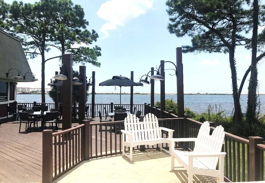 More Photos Of 326 Miracle Strip Pky SW, Fort Walton Beach Restaurant For Sale