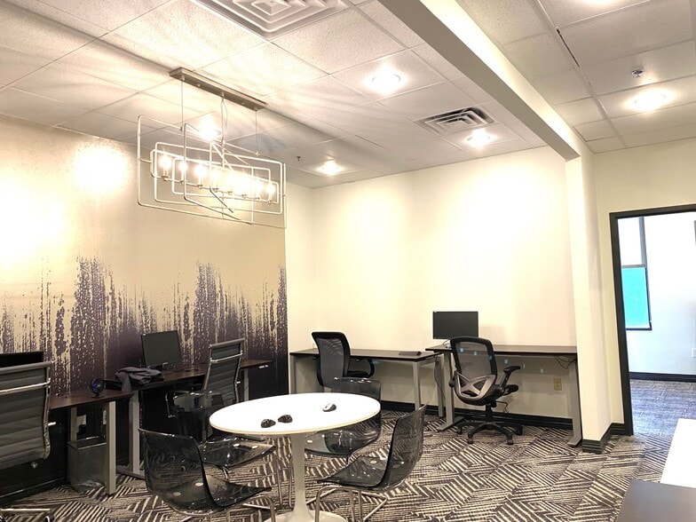 More Photos Of 1612 Westgate Cir, Brentwood Office For Lease