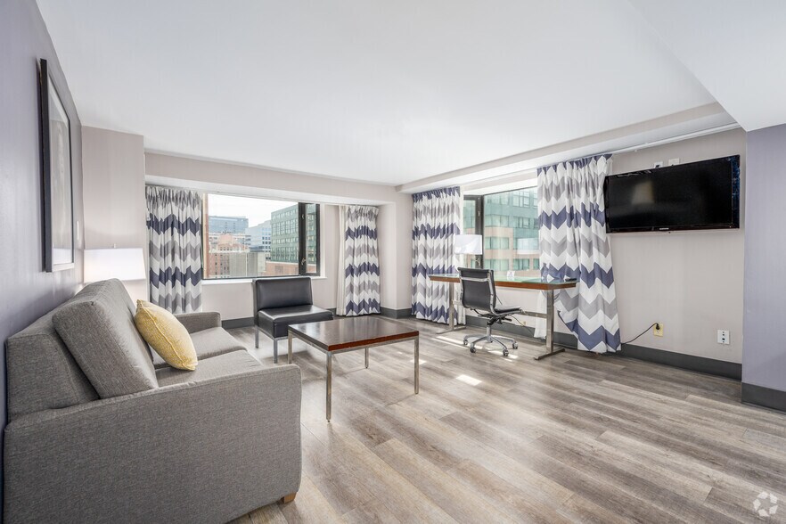 More Photos Of 120 E Lombard St, Baltimore Hotel For Sale