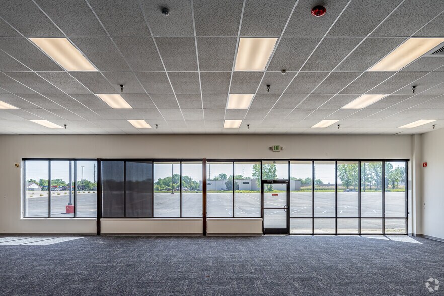 More Photos Of 3080 S Linden Rd, Flint Light Manufacturing For Sale