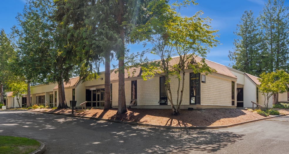 More Photos Of 4002-4014 148th Ave NE, Redmond Unknown For Lease